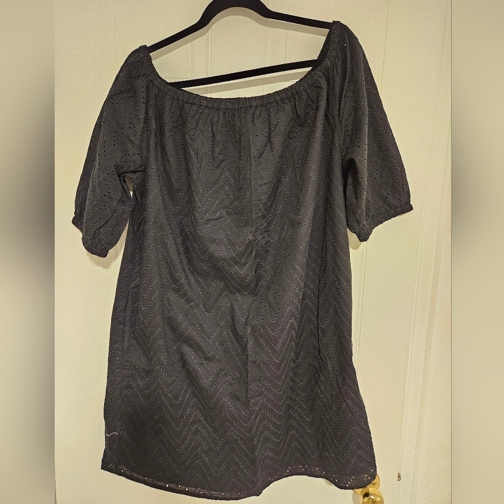 GAP Womens Medium oversized black dress embroidery off-the-shoulder short sleeve